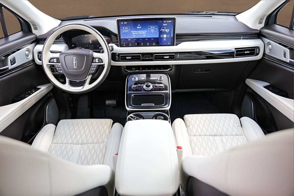 2023 Lincoln Nautilus Black Label