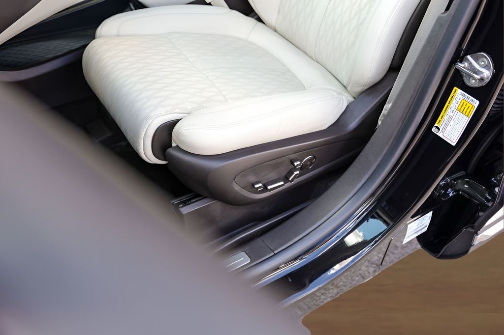 2023 Lincoln Nautilus Black Label