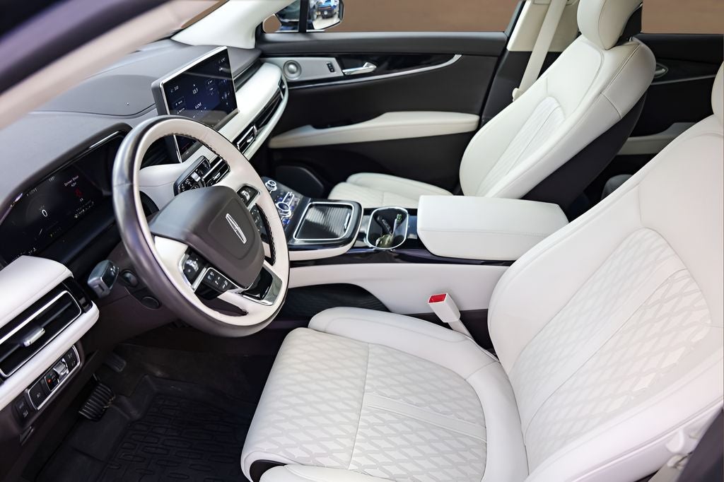 2023 Lincoln Nautilus Black Label