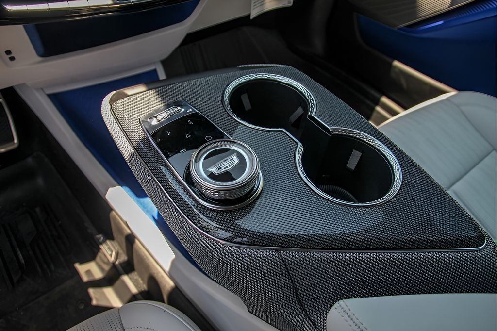 2025 Cadillac OPTIQ Sport 2