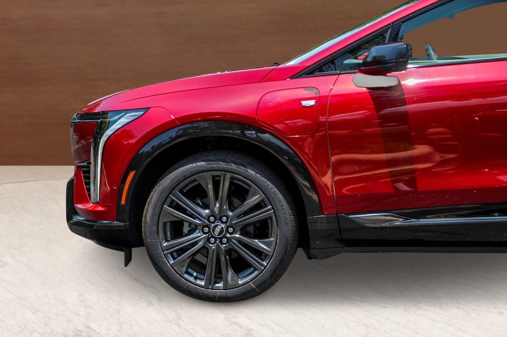 2025 Cadillac OPTIQ Sport 2