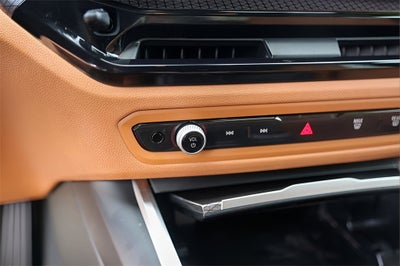 2025 BMW 3 Series 330i