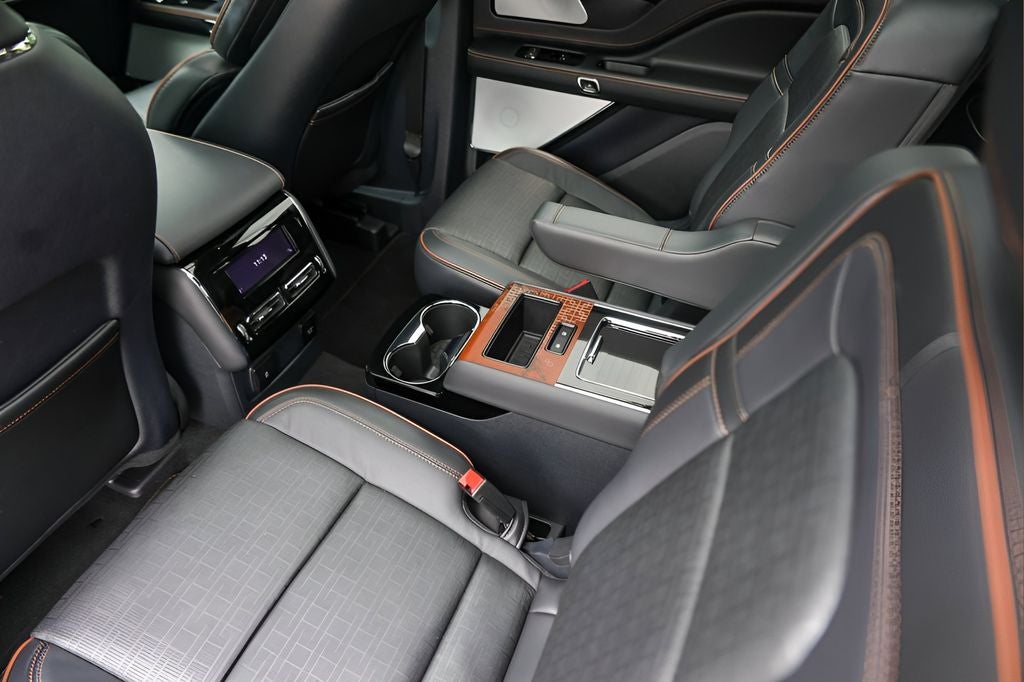 2025 Lincoln Aviator Black Label