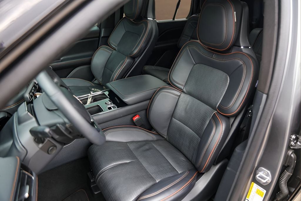 2025 Lincoln Aviator Black Label