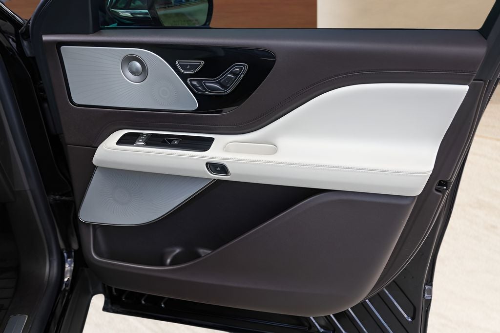 2022 Lincoln Aviator Black Label