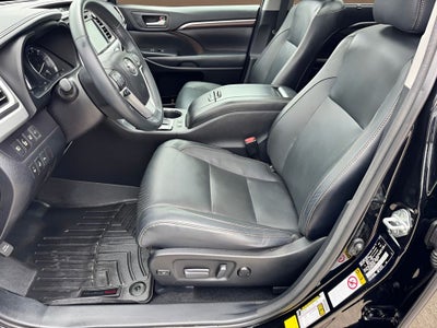 2016 Toyota Highlander Limited Platinum V6