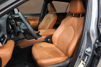 2026 Toyota Highlander Hybrid Platinum