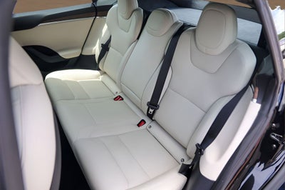 2022 Tesla Model S Base