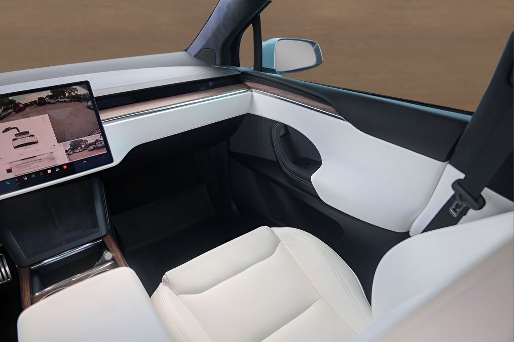 2022 Tesla Model X Base