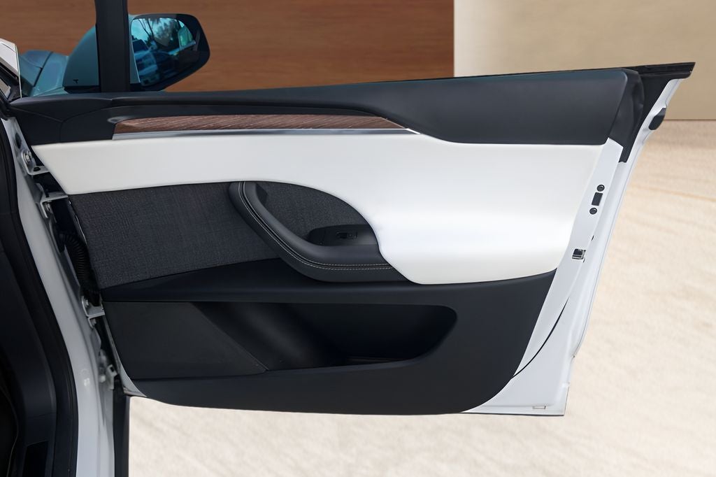 2022 Tesla Model X Base
