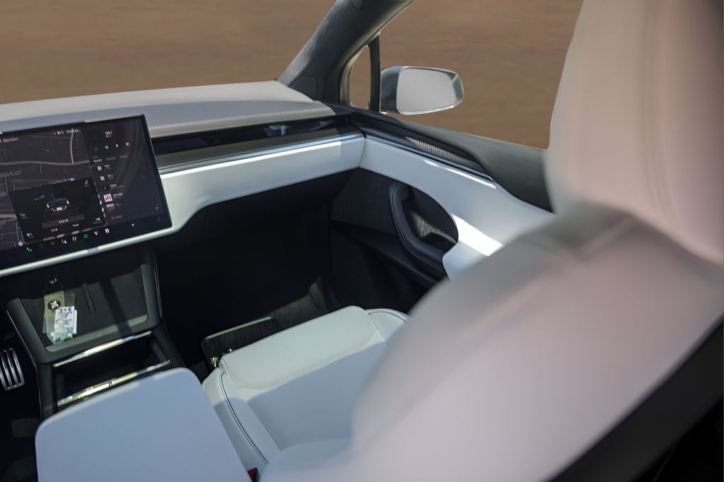 2022 Tesla Model X Plaid