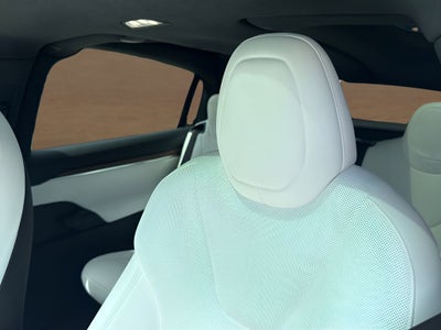 2023 Tesla Model X Base