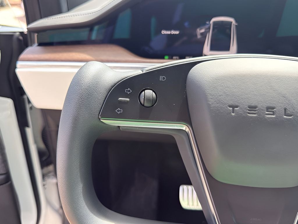 2023 Tesla Model X Base