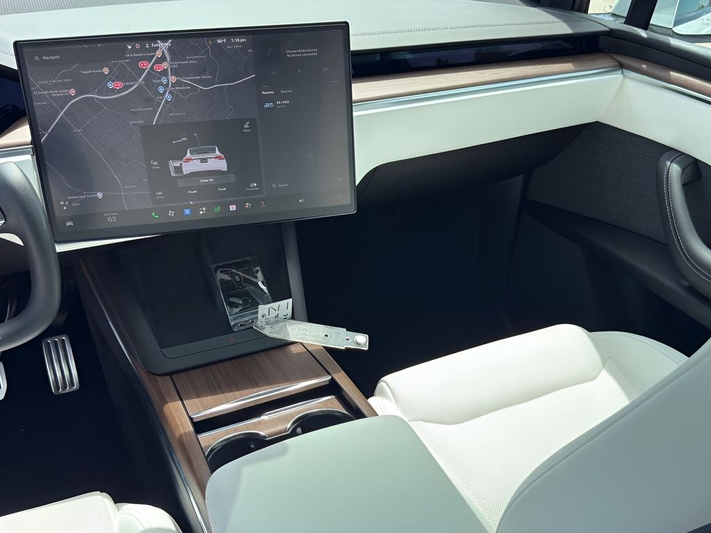 2023 Tesla Model X Base