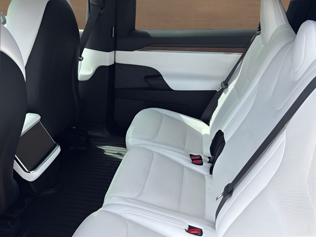2023 Tesla Model X Base