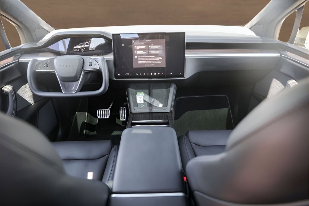 2023 Tesla Model X Standard Range