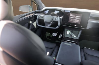 2023 Tesla Model X Standard Range