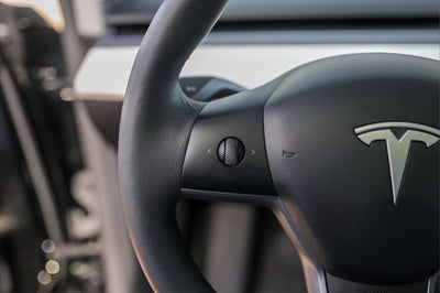 2025 Tesla Model Y Long Range