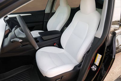 2025 Tesla Model Y Long Range