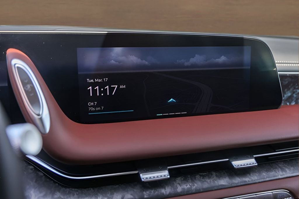 2025 Genesis G90 3.5T e-SC