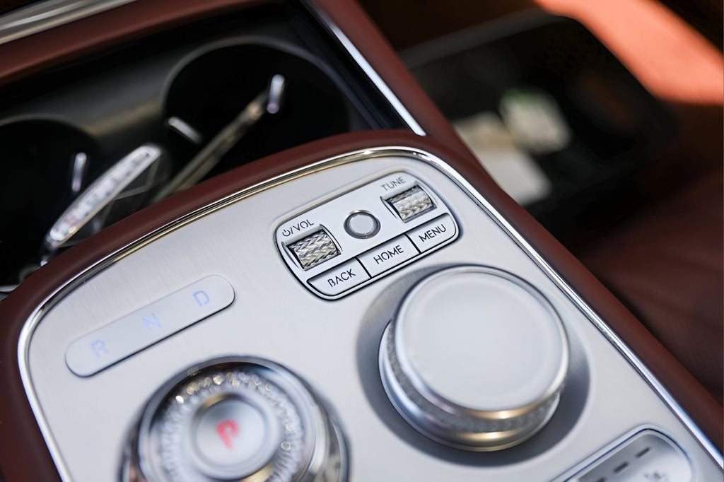 2025 Genesis G90 3.5T e-SC