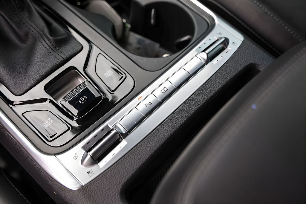 2025 Kia Carnival SX