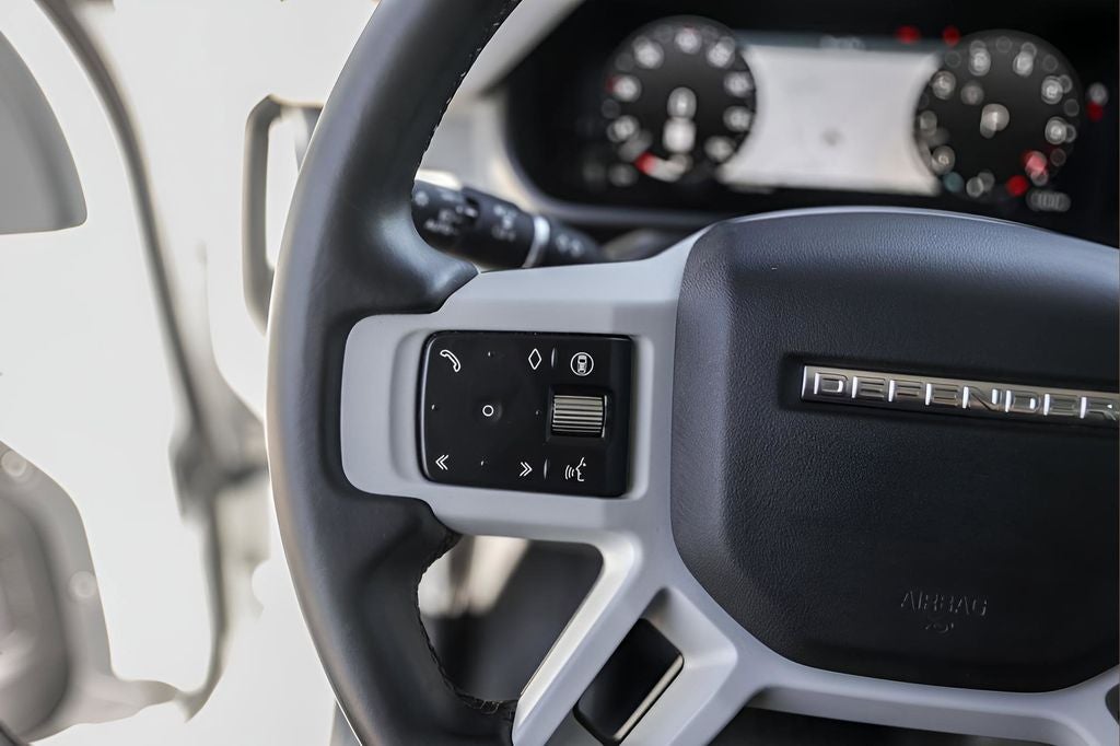 2024 Land Rover Defender 110 X-Dynamic SE