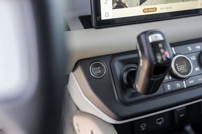 2024 Land Rover Defender 110 X-Dynamic SE
