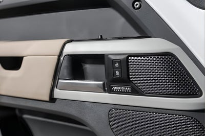 2024 Land Rover Defender 110 X-Dynamic SE