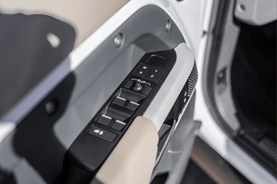 2024 Land Rover Defender 110 X-Dynamic SE