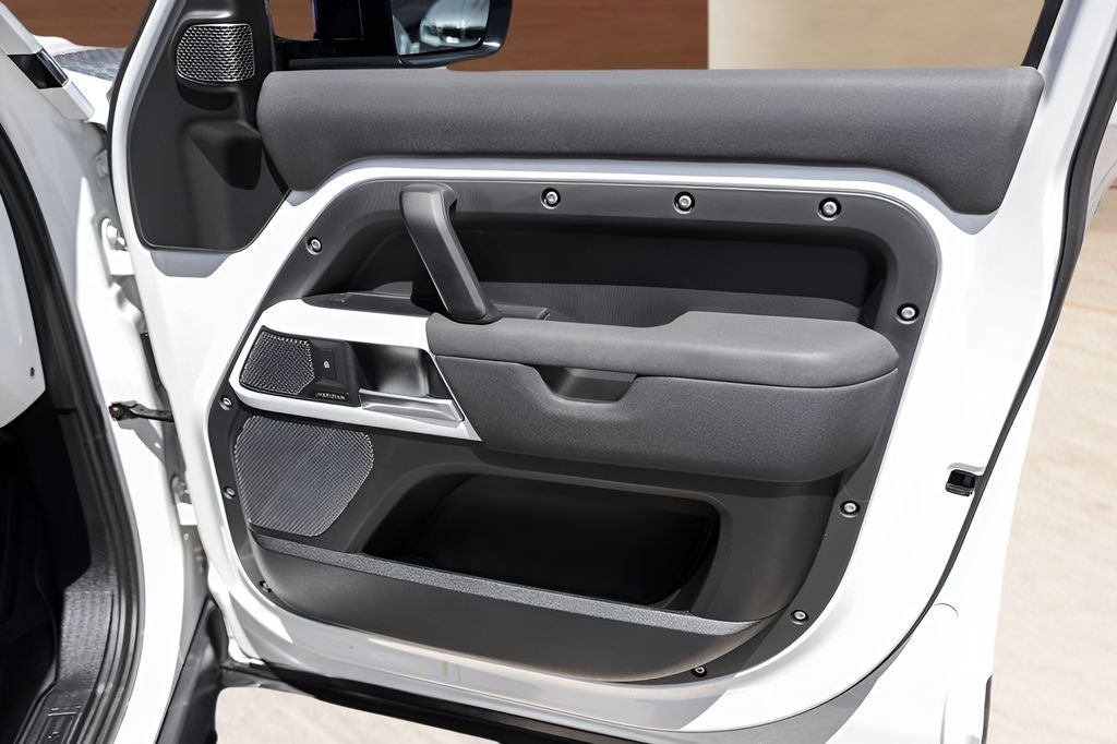 2023 Land Rover Defender 110 S