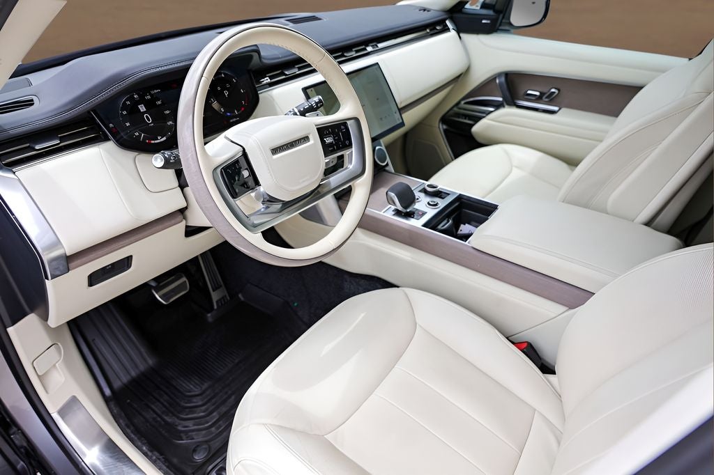 2023 Land Rover Range Rover SE LWB