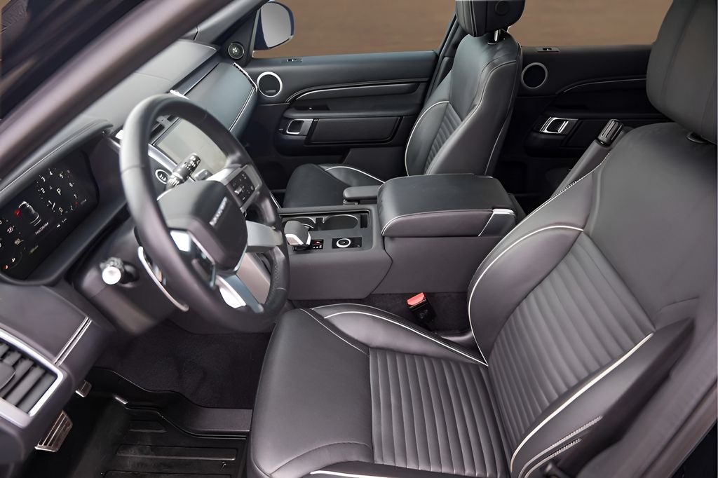 2024 Land Rover Discovery Metropolitan Edition