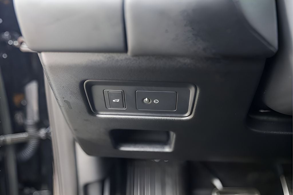 2024 Land Rover Discovery Metropolitan Edition