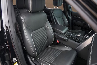 2024 Land Rover Discovery Metropolitan Edition