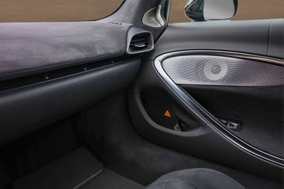 2023 McLaren Artura Base