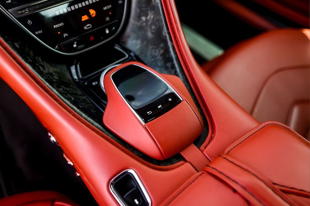 2019 Aston Martin DBS Superleggera