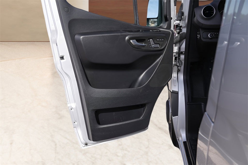 2023 Mercedes-Benz Sprinter 3500 Cargo 170 WB Extended