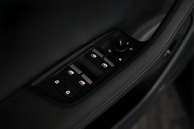 2025 Audi Q8 55 Prestige quattro