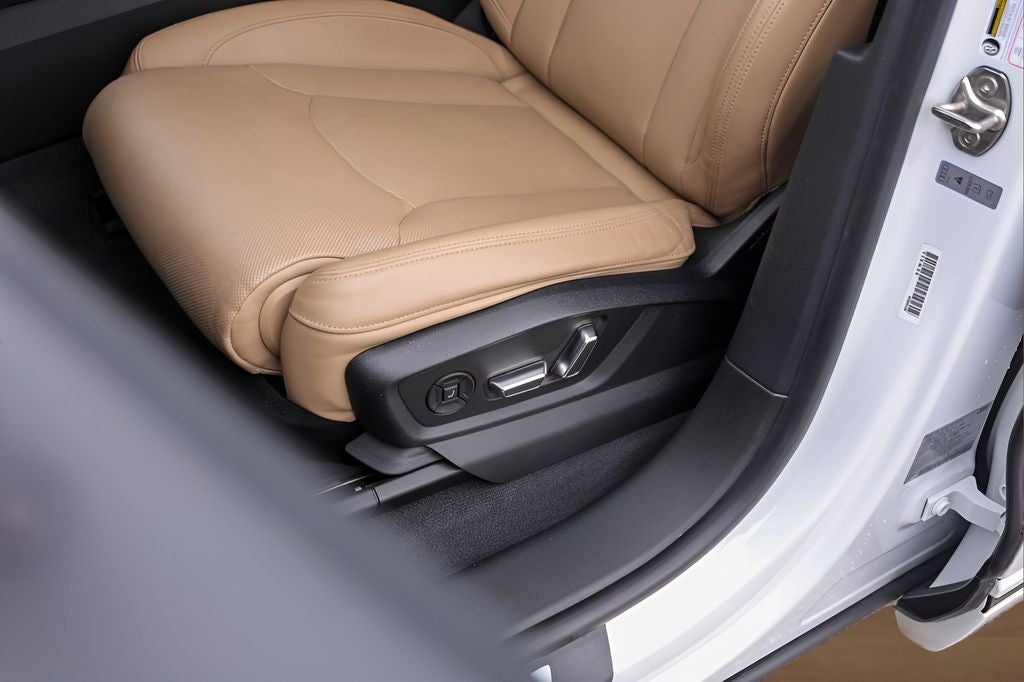 2023 Audi Q8 55 Prestige quattro