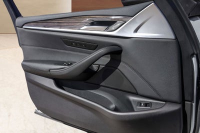 2019 BMW 5 Series 530i