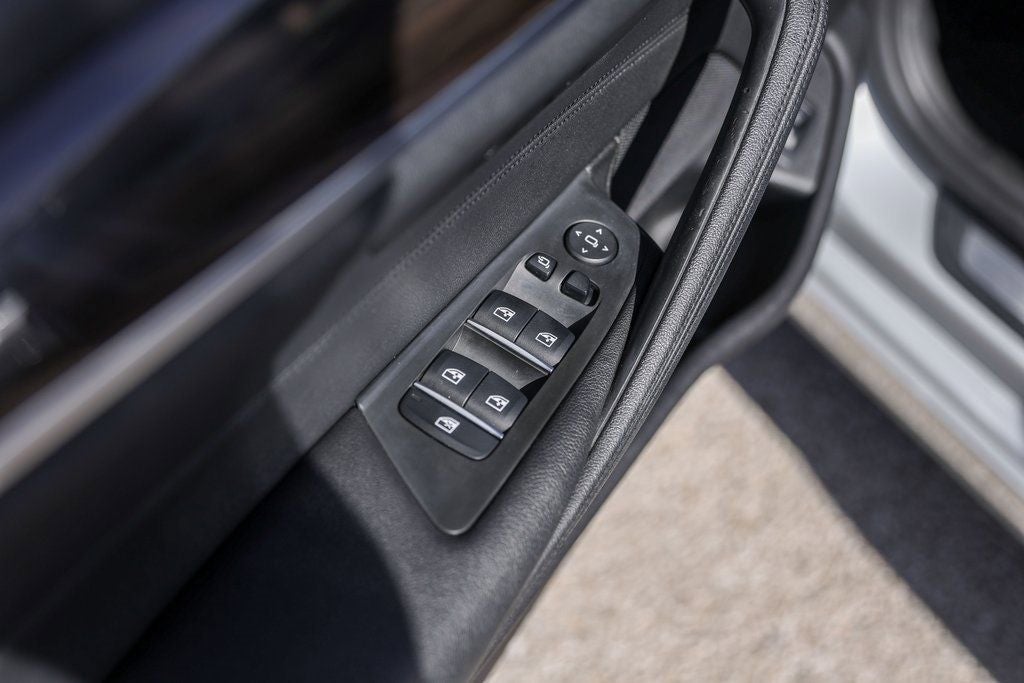 2019 BMW 5 Series 530i