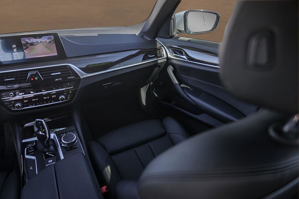 2019 BMW 5 Series 530i