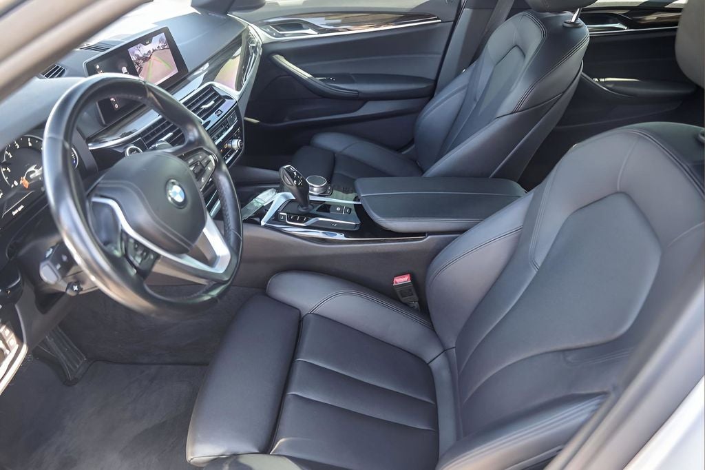 2019 BMW 5 Series 530i