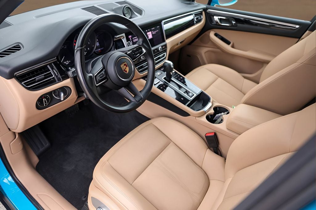 2022 Porsche Macan Base