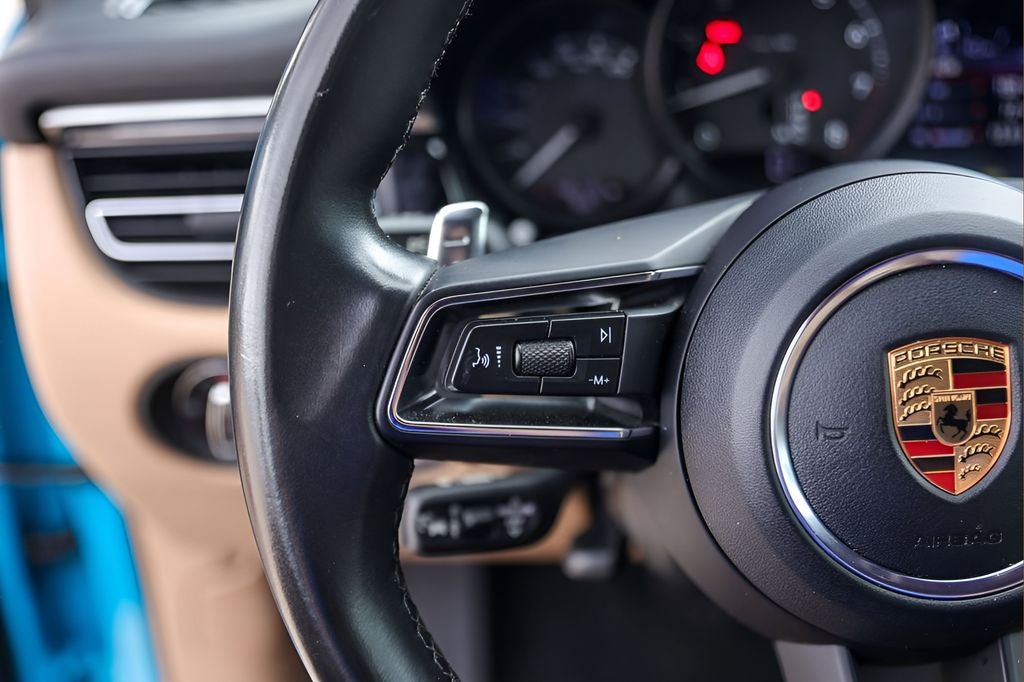 2022 Porsche Macan Base