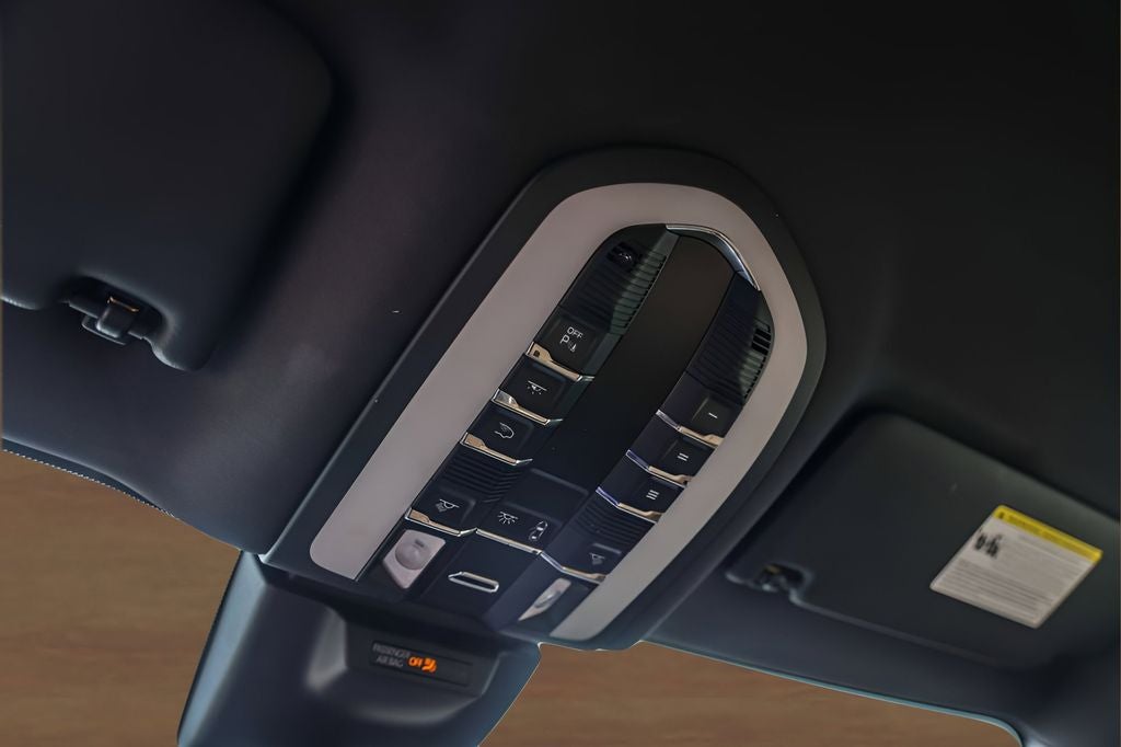 2022 Porsche Macan Base