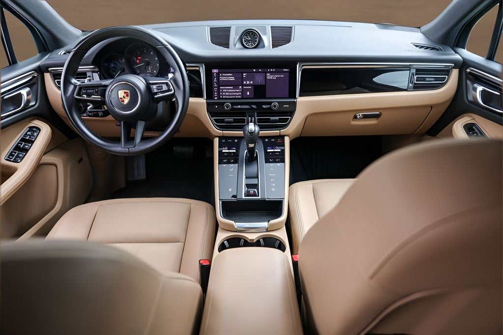2022 Porsche Macan Base