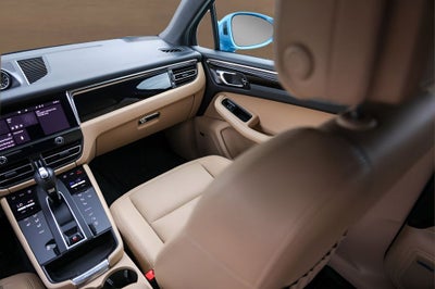 2022 Porsche Macan Base