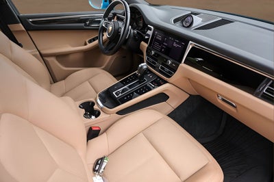 2022 Porsche Macan Base